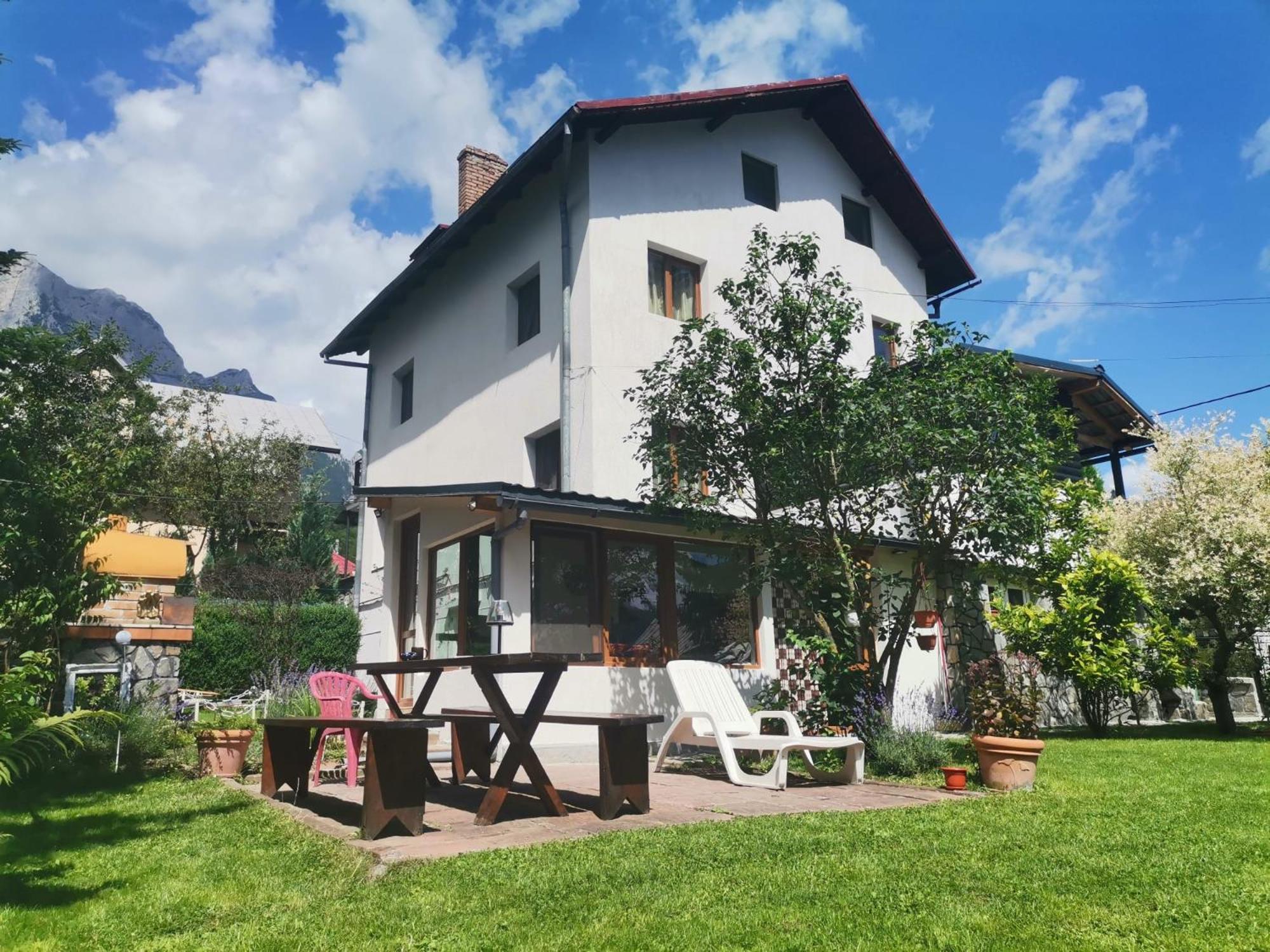 Zoso Home Buşteni Buitenkant foto